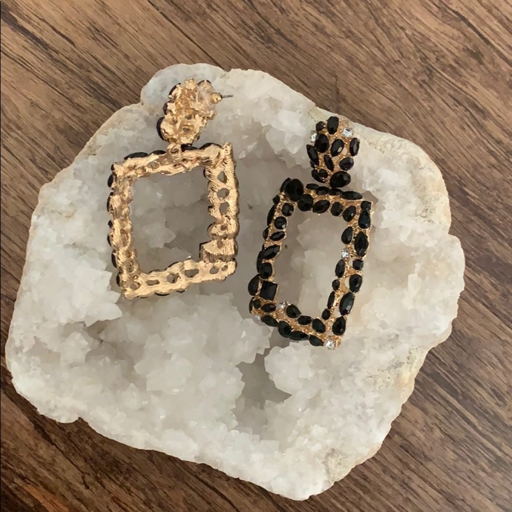 Stylish earrings - Picture 2 of 2